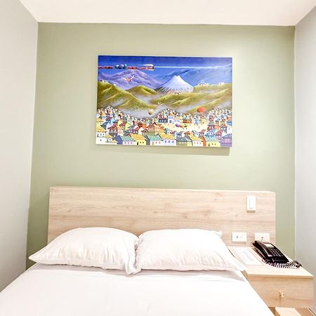 גוויאקיל Gh Sander Hotel מראה חיצוני תמונה
